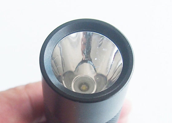 พังรอยขีดข่วนฟรี CREE LED พลังงานสูงไฟฉาย 5W ที่มีคลิปหนีบโลหะ