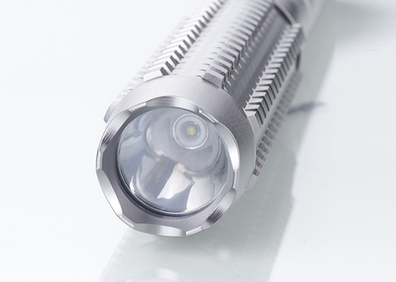5W skidproof อลูมิเนียมฉุกเฉินตำรวจ LED ไฟฉาย Knurling พื้นผิว