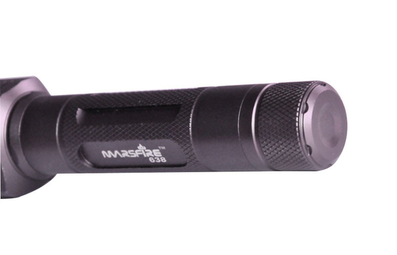 400lumen OEM / ODM นำไฟฉายยุทธวิธีสำหรับการล่าสัตว์ / หา / ดำน้ำ