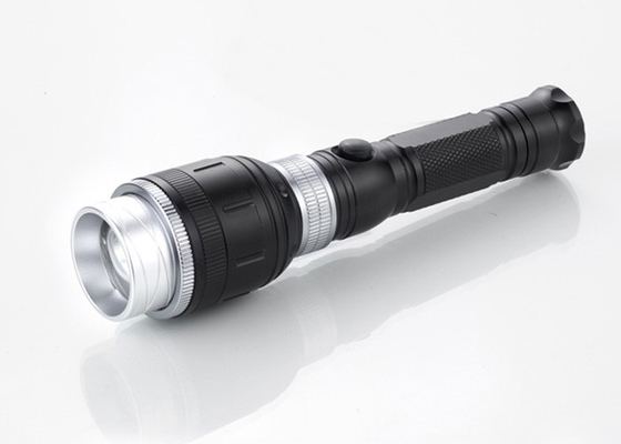 ของใช้ในครัวเรือน LED แบบชาร์จไฟไฟฉายซูม 10W super bright ไฟฉาย LED