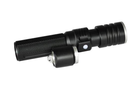 ไฟฉายแบบชาร์จ 700lm CREE LED ซูมกับ CE ได้รับการอนุมัติ